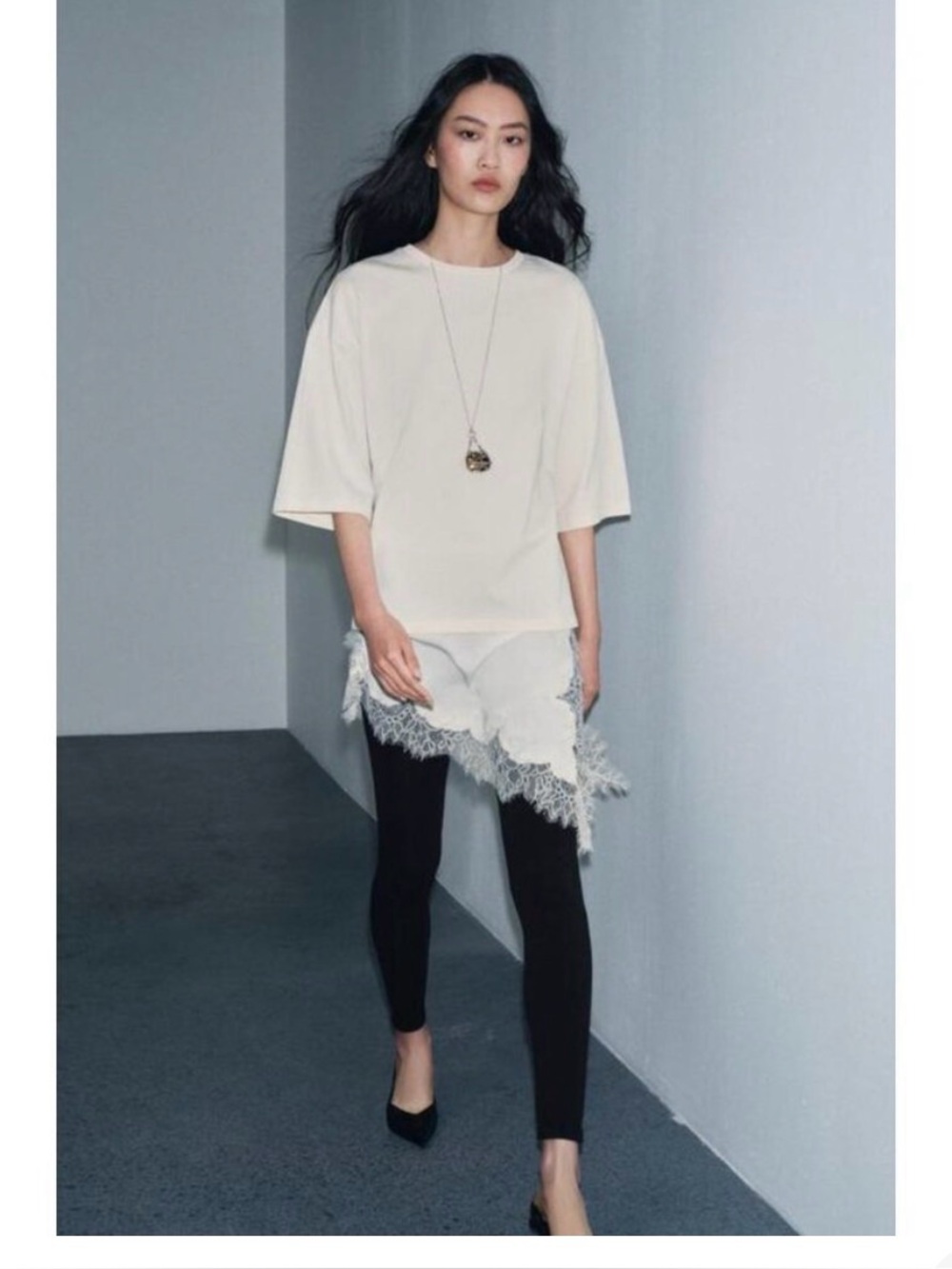 Zara tshirt with asymmetrical lace trim